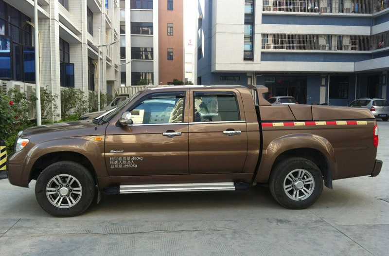 鯊魚王多變體汽車智能皮卡后箱蓋 鯊魚王多變體汽車智能皮卡后箱蓋