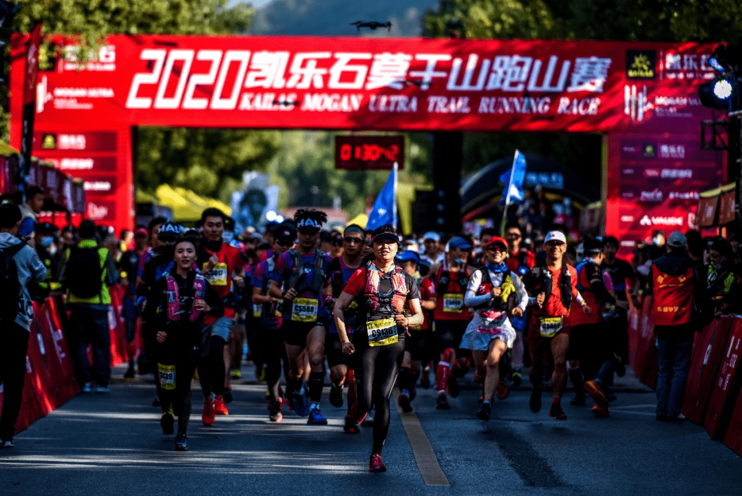 鯊魚(yú)王多變體汽車(chē)智能皮卡后箱蓋 鯊魚(yú)王多變體汽車(chē)智能皮卡后箱蓋