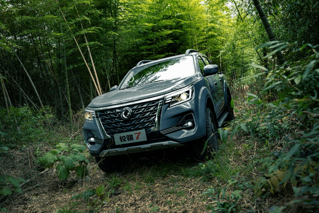 鯊魚(yú)王多變體汽車(chē)智能皮卡后箱蓋 鯊魚(yú)王多變體汽車(chē)智能皮卡后箱蓋