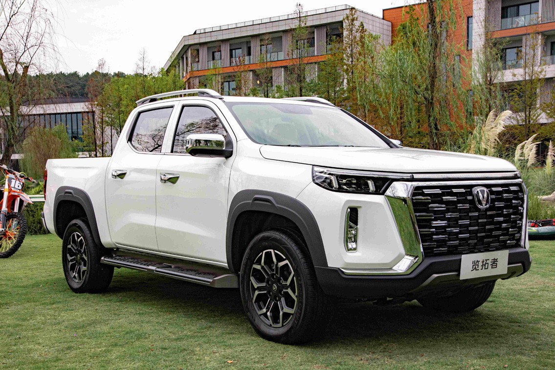 長安覽拓者乘用化皮卡正式上市 起價9.9萬 長安覽拓者乘用化皮卡正式上市 起價9.9萬