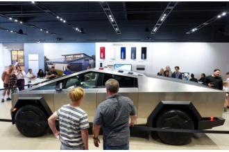 特斯拉電動(dòng)皮卡Cybertruck正式交付，開啟未來(lái)運(yùn)輸新紀(jì)元